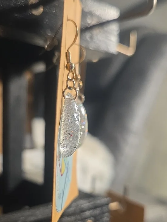 Silver Glitter Teardrop Dangle Earrings - - Picture 4 of 4